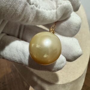 Huge 17.5 mm Authentic champagne south sea pearl pendant.  Chain NOT included